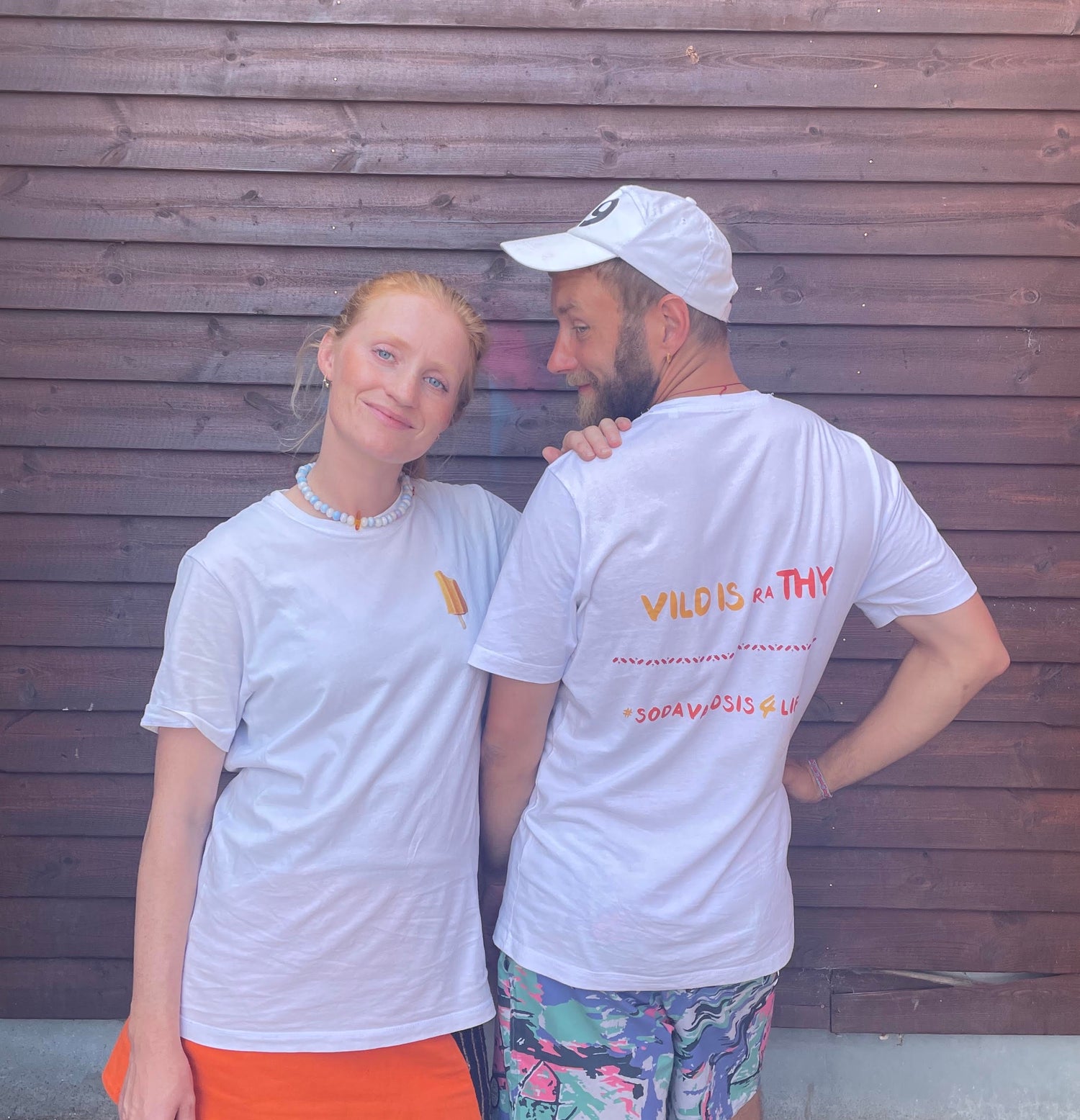 Vild Is #sodavandsis4life T-shirt + Sticker
